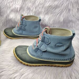 Sorel Out N About Blue Waterproof Ankle Duck Boots Womens Size 7 NL2339-478